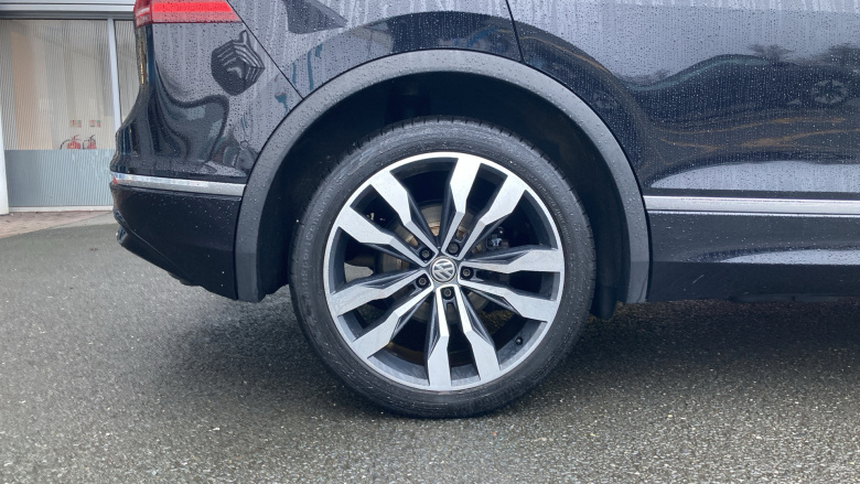 Volkswagen Tiguan 2.0 TDi 150 R-Line Tech 5dr DSG Diesel Estate